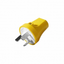 公牛 GNT-10S2 10A单相三极(盒)摔不烂插头